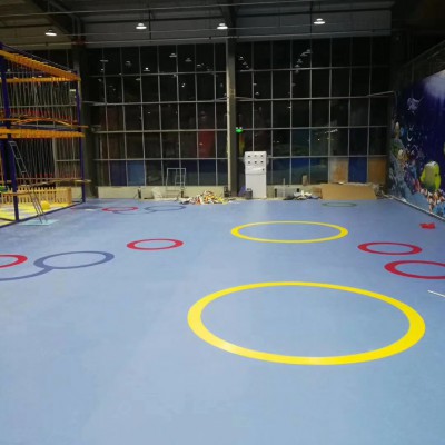 鑫隆众合厂家供应 球场塑胶跑道 epdm塑胶跑道 价格合适 欢迎咨询