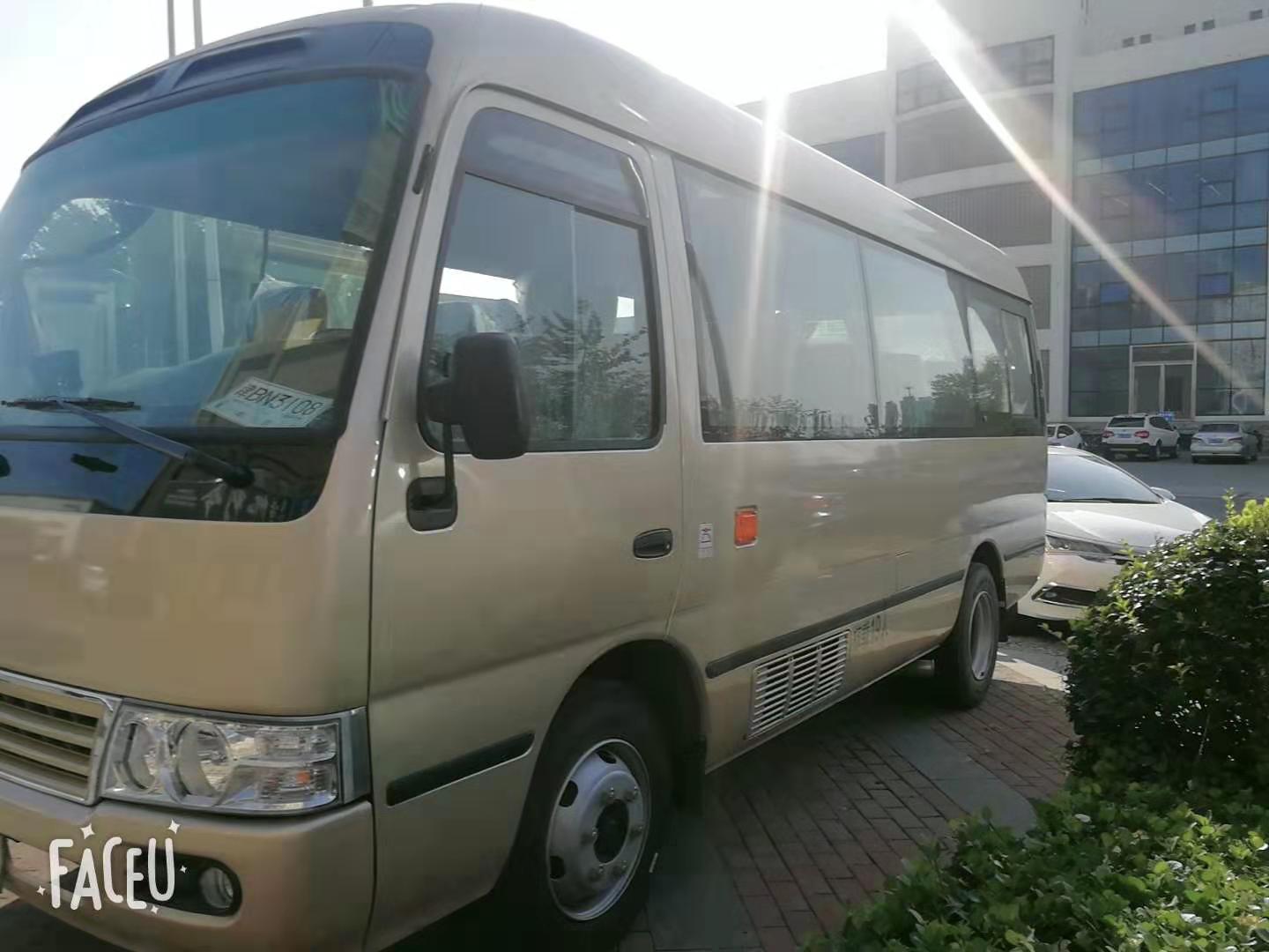 金龙仿考19座  19座考斯特 中巴车 客车