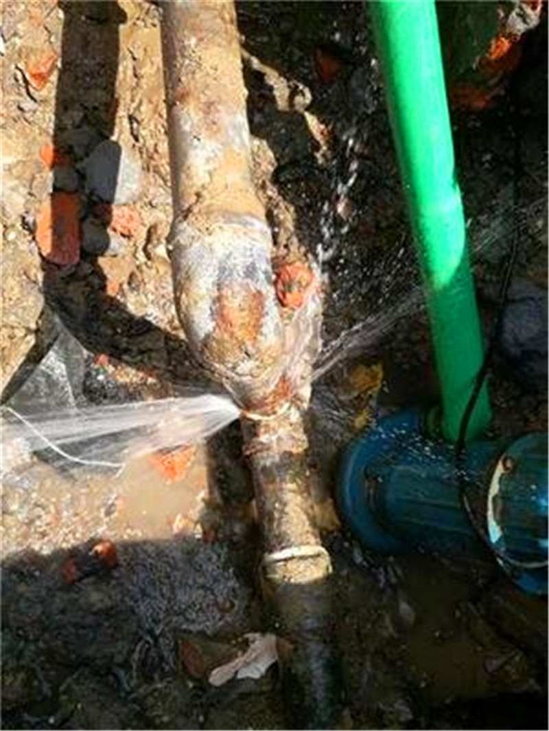 天津市地热漏水检测公司电话 墙内水管漏水不拆墙 卫生间顶漏水怎么办