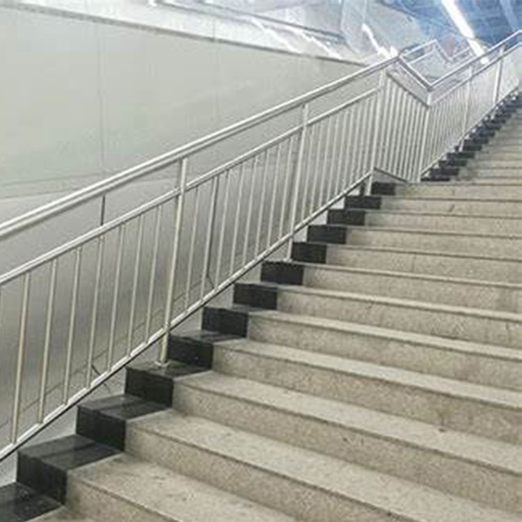 不锈钢复合管护栏 道路防撞护栏 天津坤航科技直销
