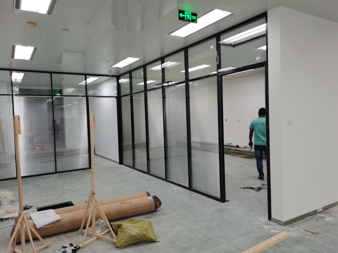 凯歌 玻璃隔断 隔断 屏风 幕墙定制厂家