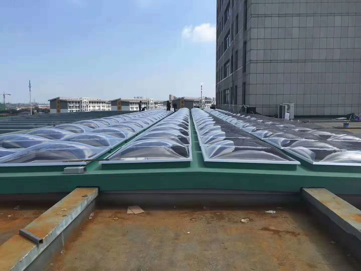 采光天窗，声屏障，车棚，雨棚，温室安装